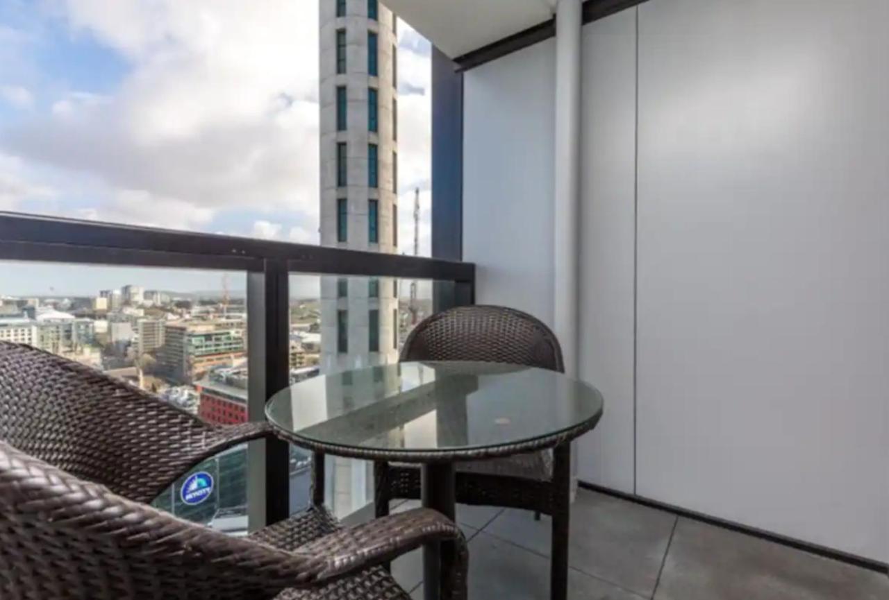 Stunning Skytower And City View 2 Bedroom Apartment Auckland Exterior photo